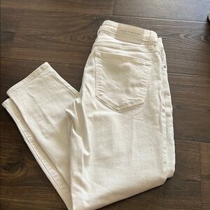 Lucky Brand Classic White Denim capris 6